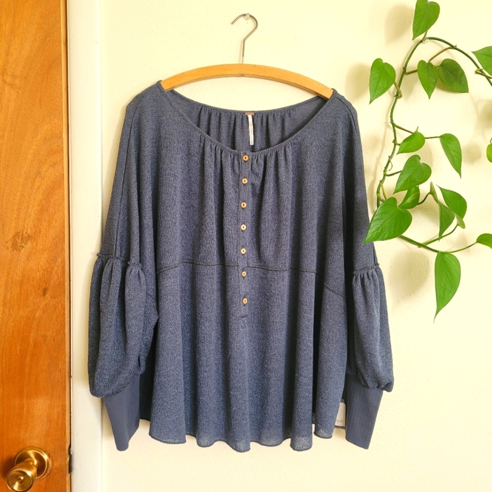 NWT Free People | Boxy Blue Blouse w/Buttons and Flowy 3/4 Sleeves
